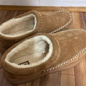 Dakine Tan Platform Women's Slippers Size 11-12